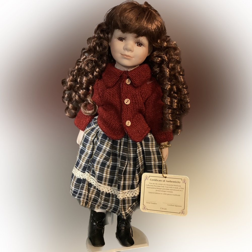 Vintage.Limited edition, porcelain doll.